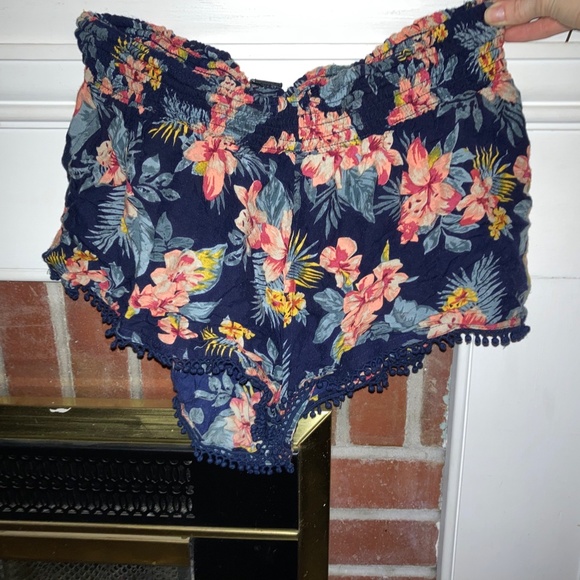 Boho Floral Shorts - Picture 2 of 2